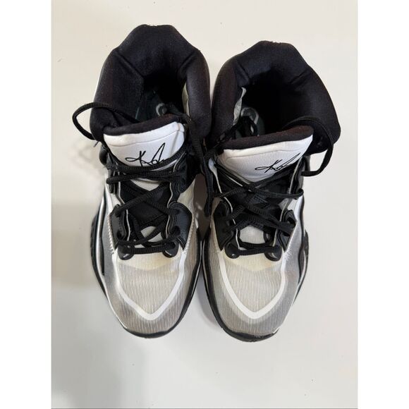 Nike Men\'s Size 10.5 Kyrie Infinity Basketball Shoes Sneakers Black White Oreo main image 6